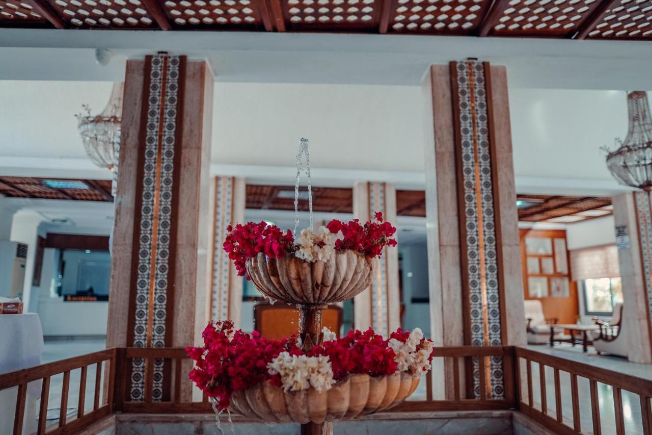Hotel Oasis Габес Екстериор снимка