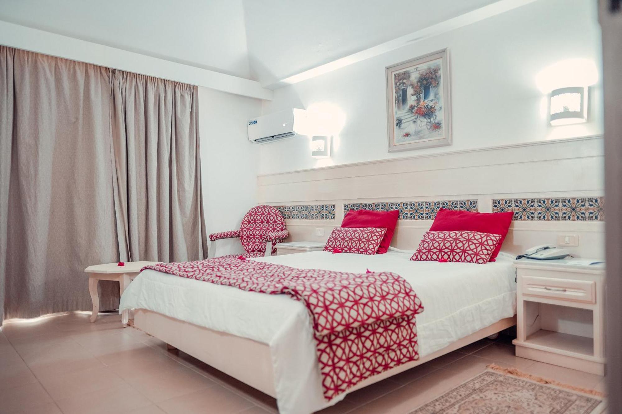 Hotel Oasis Габес Екстериор снимка
